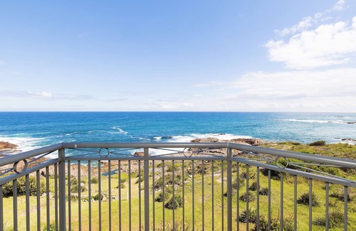 Fishermans Bay House | Absolute Oceanfront - Portovenere Fishermans Bay - Watch The.