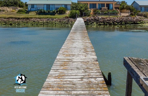 Nangkita House | Absolute Water Frontage w/Jetty + Boat Ramp