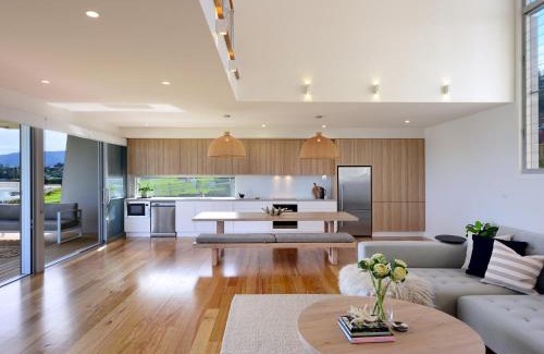 Gerroa House | Absolute Waterfront