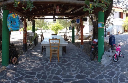Policastro Bussentino Apartment | 'Absolutely great holiday home with a large garden near the beach'