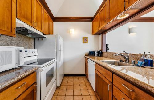 Poipu Apartment | AC Gourmet Kitchen Hot Tub Pool King Bed Ground Floor Netflix