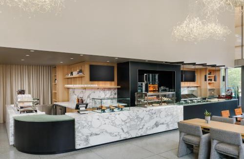 Bethesda Hotel | AC Hotel by Marriott Bethesda Downtown