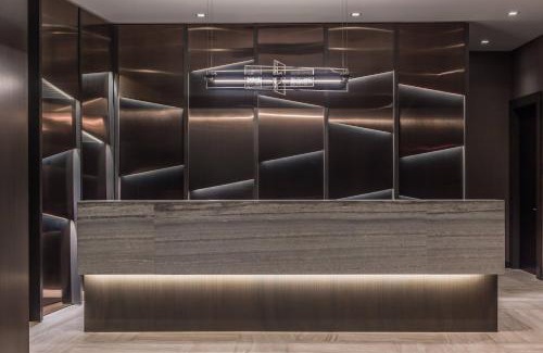 Cleveland Circle Hotel | AC Hotel by Marriott Boston Cleveland Circle