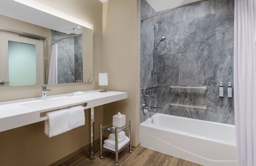 Redevelopment Area Hotel | AC Hotel by Marriott Naples 5th Avenue