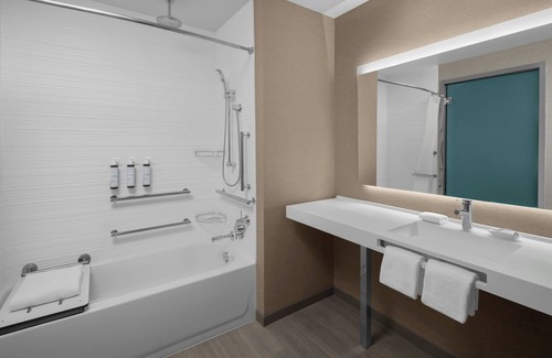 East Lansing Hotel | AC Hotel Lansing University Area