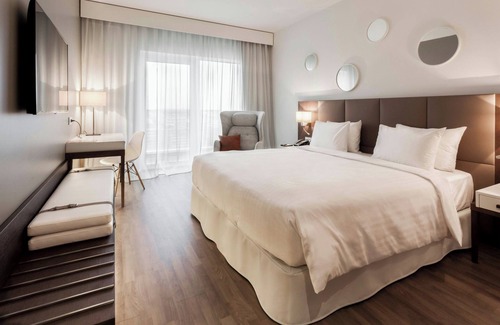 Dugny Hotel | AC Hotel Paris Le Bourget Airport by Marriott