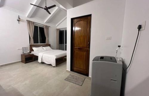 Cavelossim Apartment | AC Studio Apartment 500m from Cavelossim Beach-Paz