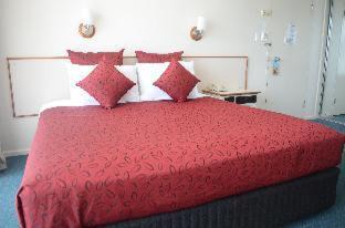 Cairns North Hotel | Acacia Court Hotel