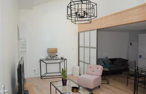 Centre Ville Apartment | Acacia