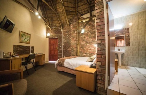 Klerksdorp House | Acacia Guesthouse