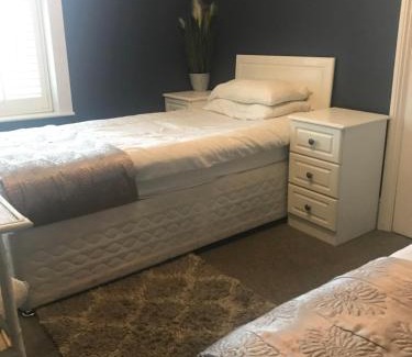 Guildford Bed & Breakfast | Acacia Villas Guest House