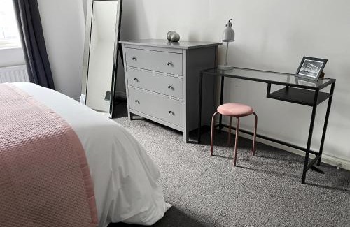 Cathedral Quarter Apartment | Academy Street Apartments