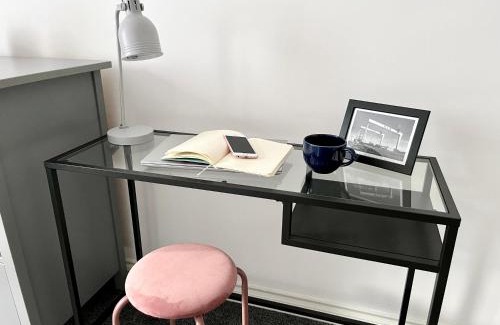 Cathedral Quarter Apartment | Academy Street Apartments