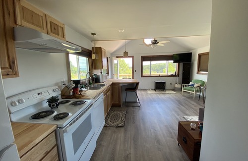 Southwest Harbor Cottage | Acadia Birds Eye View Cottage