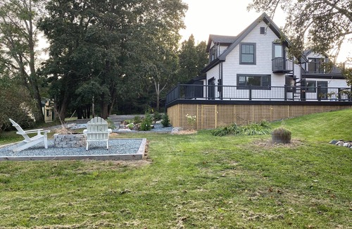 Bernard Cottage | “ACADIA NATIONAL PARK” Bernard Maine “QUEITSIDE”nNear Harbor “Pet Friendly”