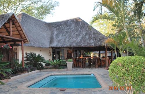 Komatipoort House | Acasia Guest Lodge