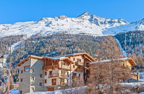 Lanslevillard Condo | Accès direct aux pistes + piscine | T4 + cabine