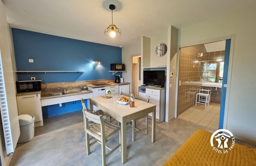 Villiers-Charlemagne Cottage | Accessible Fishing Chalet for 4-6 with Private Deck, Kids' Play Area, and Games Room