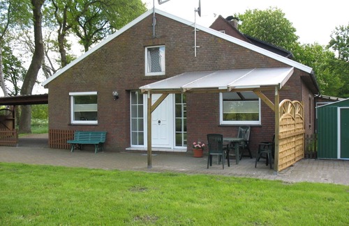 Papenburg Apartment | Accessible newly renovated * Apartment