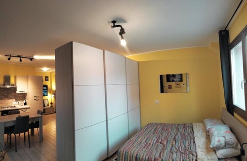 Santa Maria delle Mole Apartment | Accogliente rifugio in zona strategica Romana. ampio terrazzo ed animali ammessi