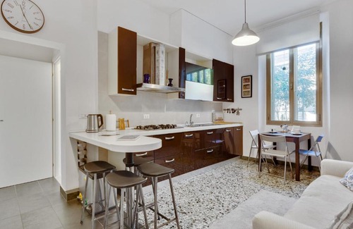 Dorsoduro Apartment | Accogliente appartamento a Dorsoduro con GIARDINO!