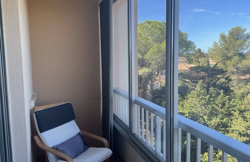 Le Brusc Apartment | accommodation for 4 people 300m from the sandy beach of Brusc and the port