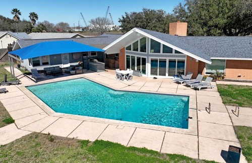 Ingleside Other | Accommodation ∙ 1 bedroom ∙ 12 guests