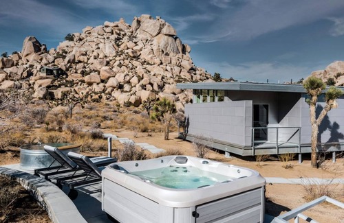 Pioneertown Other | Accommodation ∙ 2 bedrooms ∙ 4 guests