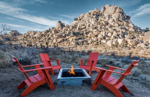 Pioneertown Other | Accommodation ∙ 2 bedrooms ∙ 4 guests