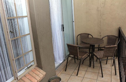 Nelspruit Apartment | Accommodation in Nelspruit, Self catering units, Furnished flats to let.