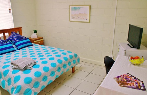Winston Hostel | Accommodation @ Isa