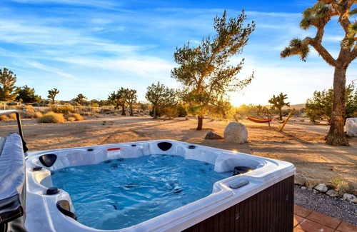 Yucca Valley Other | Accommodation ∙ 3 bedrooms ∙ 6 guests