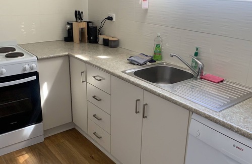 Fleurieu Peninsula Apartment | Accommodation Victor Harbour. 1/30 Esplanade Victor Harbor