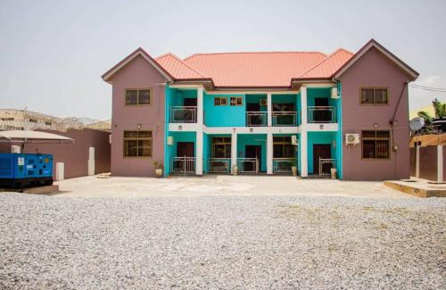 Ngleshi Amanfro Apartment | Accra cosy homes - Krokobite Beach