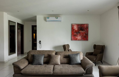 Cantonments Apartment | Accra Fine Suites - Henrietta's Residences