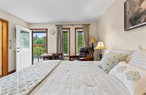 Salmon Arm Bed & Breakfast | Ackerview Guesthouse Bed and Breakfast