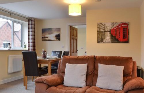 Leominster House | Acorn Cottage
