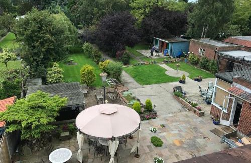 Hull Bed & Breakfast | Acorn Guest House in Hull