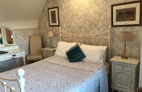 Hull Bed & Breakfast | Acorn Guest House in Hull
