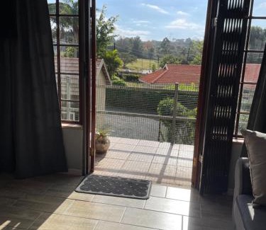Hillcrest Apartment | ACORN STUDIO Fully equipped Studio with kids loft