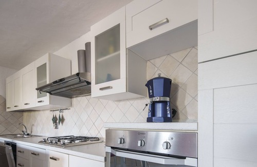 Tiriddo Apartment | Acqua e Tramonto - Two Bedroom Apartment, Sleeps 6