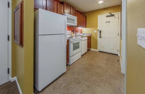 Sheridan Apartment | Acqua Park - Great family fun/Studio