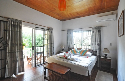 Praslin Island House | Acquario Villa