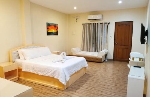 Bogo Apartment | Acrige Apartelle 2-4 pax Queen @ heart of Bogo City