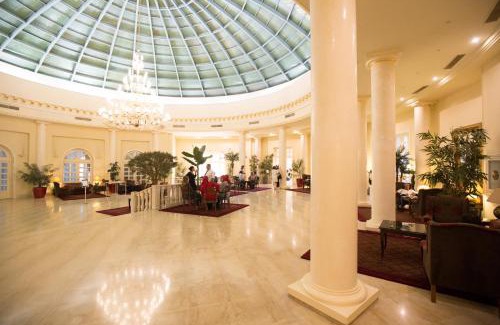 Les Berges du Lac Hotel | Acropole Tunis