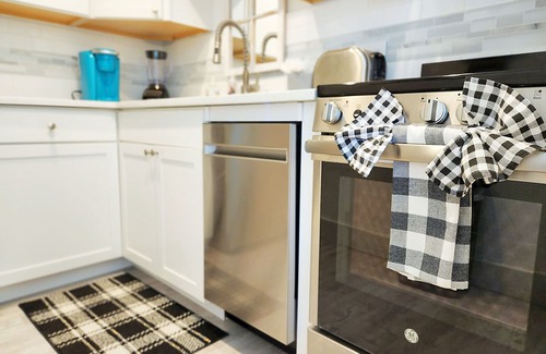 Summer Breeze Condo | Across From Beach, 4 Pools, Hot Tub, Tennis Courts, Mini Golf, Horizon South