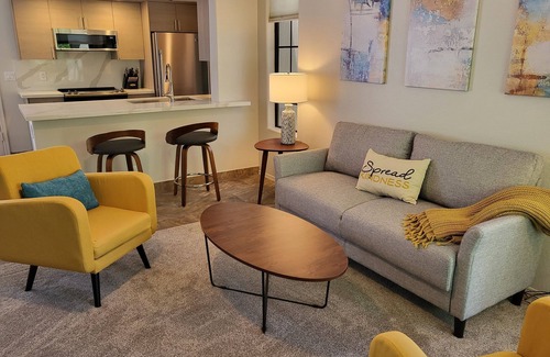 Fountain Hills Condo | Across from Fountain, Hiking, Dining. Mountain VIEWS!