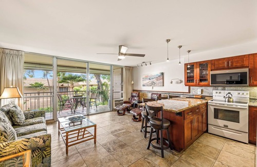 Kihei Condo | Across from Kamaole 2 Beach, concrete building, well maintained.