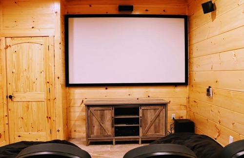 Gatlinburg Cabin | Action packed, spacious cabin, dedicated theater room near downtown Gatlinburg