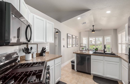Gilbert House | Activities Galore! Vacation in Luxury!